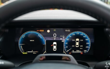 Toyota Camry, 2025 год, 5 500 000 рублей, 9 фотография