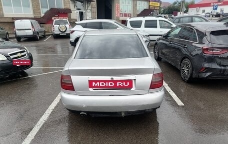 Audi A4, 1996 год, 195 000 рублей, 2 фотография