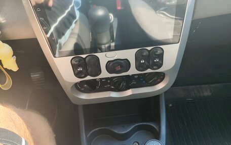 Renault Logan I, 2012 год, 235 000 рублей, 7 фотография