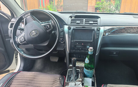 Toyota Camry, 2017 год, 2 450 000 рублей, 8 фотография