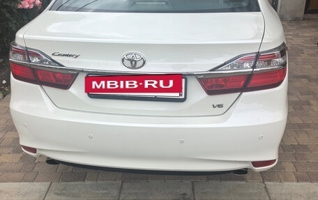 Toyota Camry, 2017 год, 2 450 000 рублей, 4 фотография