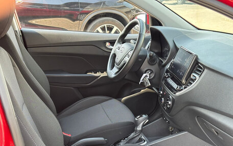 Hyundai Solaris II рестайлинг, 2021 год, 1 620 000 рублей, 15 фотография