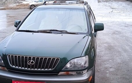 Lexus RX IV рестайлинг, 1999 год, 800 000 рублей, 1 фотография