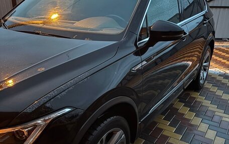 Volkswagen Tiguan II, 2021 год, 3 198 000 рублей, 2 фотография