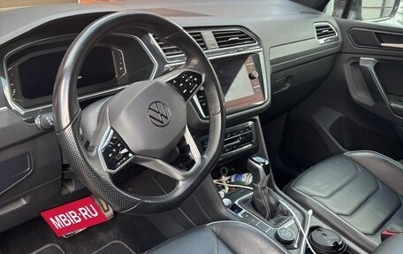 Volkswagen Tiguan II, 2021 год, 3 198 000 рублей, 12 фотография