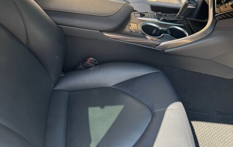 Toyota Camry, 2018 год, 2 500 000 рублей, 19 фотография
