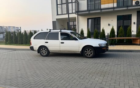 Toyota Corolla, 2000 год, 250 000 рублей, 3 фотография