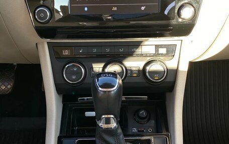 Skoda Superb III рестайлинг, 2015 год, 1 830 000 рублей, 5 фотография