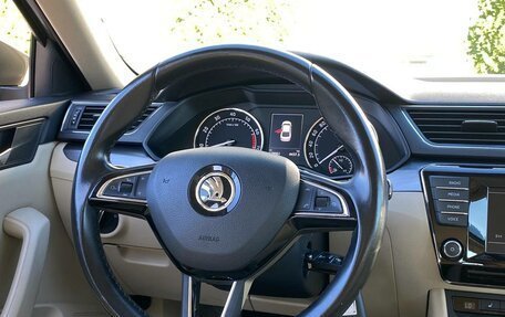 Skoda Superb III рестайлинг, 2015 год, 1 830 000 рублей, 4 фотография