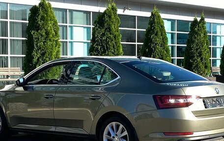 Skoda Superb III рестайлинг, 2015 год, 1 830 000 рублей, 14 фотография