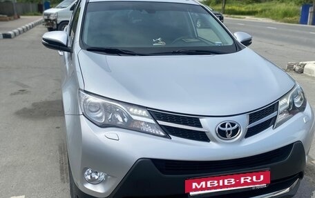 Toyota RAV4, 2013 год, 2 200 000 рублей, 7 фотография