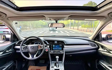 Honda Civic IX, 2021 год, 1 008 000 рублей, 9 фотография