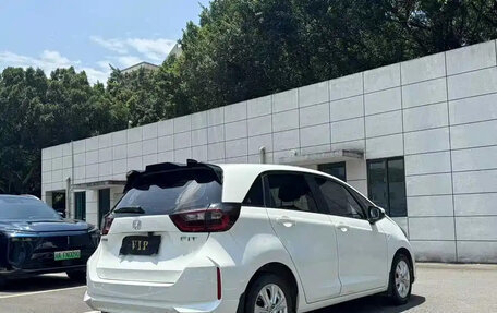 Honda Fit, 2021 год, 1 100 000 рублей, 3 фотография