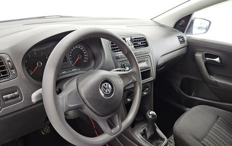 Volkswagen Polo VI (EU Market), 2018 год, 420 000 рублей, 11 фотография