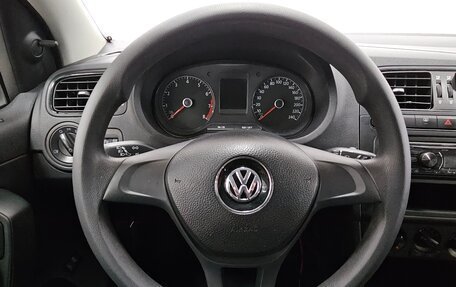Volkswagen Polo VI (EU Market), 2018 год, 420 000 рублей, 19 фотография