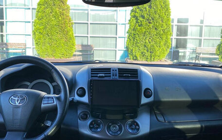 Toyota RAV4, 2011 год, 1 295 000 рублей, 2 фотография