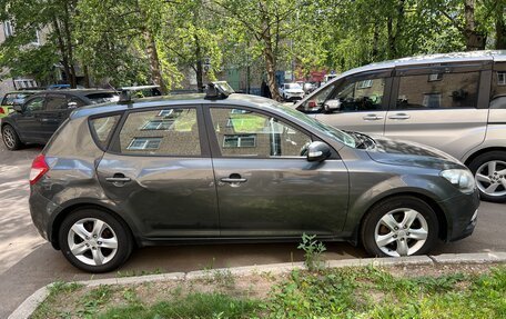 KIA cee'd I рестайлинг, 2011 год, 700 000 рублей, 3 фотография
