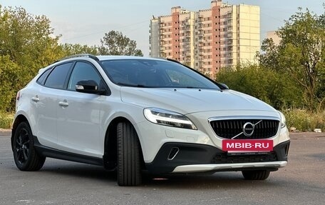 Volvo V40 Cross Country I, 2019 год, 2 280 000 рублей, 8 фотография