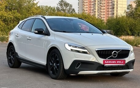 Volvo V40 Cross Country I, 2019 год, 2 280 000 рублей, 11 фотография