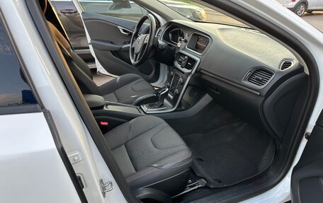Volvo V40 Cross Country I, 2019 год, 2 280 000 рублей, 21 фотография