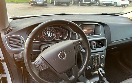 Volvo V40 Cross Country I, 2019 год, 2 280 000 рублей, 19 фотография