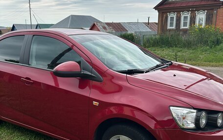 Chevrolet Aveo III, 2013 год, 800 000 рублей, 2 фотография