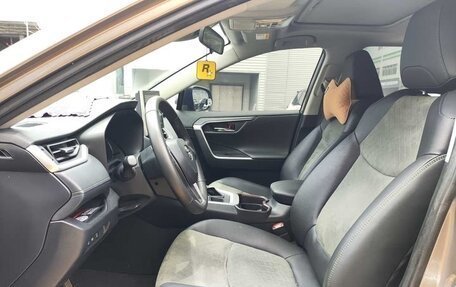 Toyota RAV4, 2022 год, 2 500 000 рублей, 6 фотография