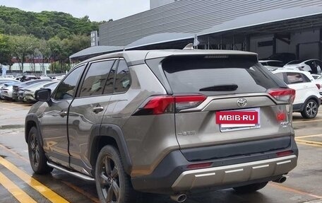 Toyota RAV4, 2022 год, 2 500 000 рублей, 5 фотография