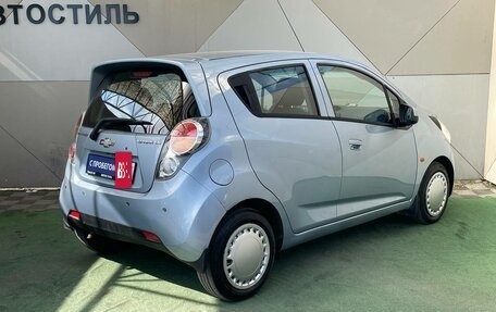 Chevrolet Spark III, 2011 год, 569 000 рублей, 2 фотография