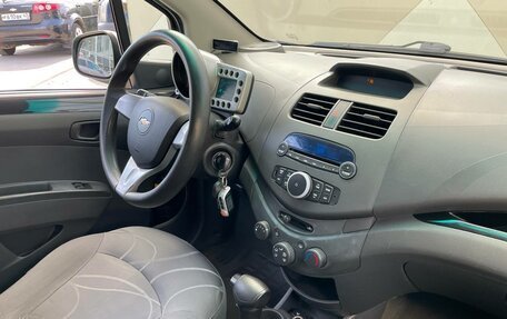 Chevrolet Spark III, 2011 год, 569 000 рублей, 10 фотография
