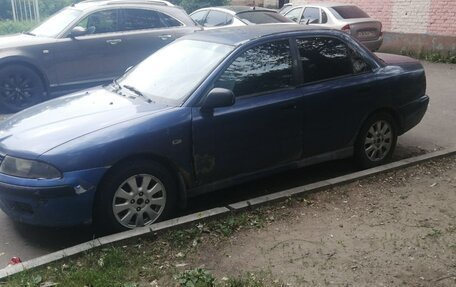Mitsubishi Carisma I, 2003 год, 200 000 рублей, 1 фотография