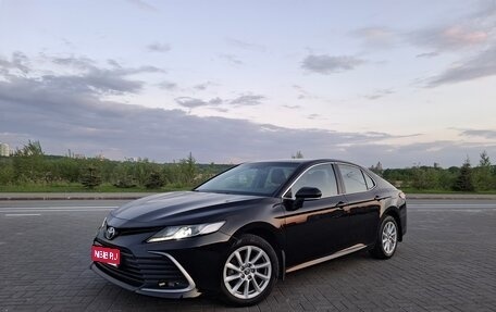 Toyota Camry, 2021 год, 2 425 000 рублей, 1 фотография