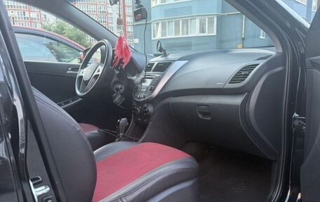 Hyundai Solaris II рестайлинг, 2015 год, 1 050 000 рублей, 7 фотография