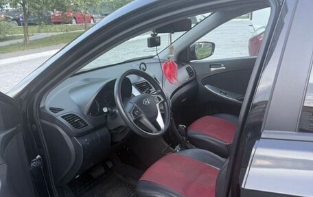 Hyundai Solaris II рестайлинг, 2015 год, 1 050 000 рублей, 8 фотография