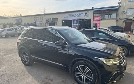 Volkswagen Tiguan II, 2020 год, 3 500 000 рублей, 3 фотография