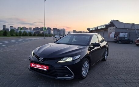 Toyota Camry, 2021 год, 2 425 000 рублей, 3 фотография