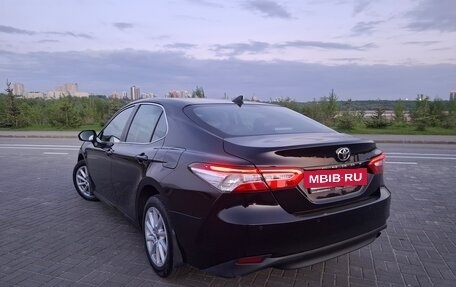 Toyota Camry, 2021 год, 2 425 000 рублей, 15 фотография