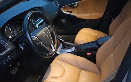 Volvo V40 Cross Country I, 2019 год, 2 200 000 рублей, 13 фотография