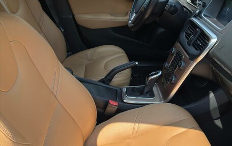 Volvo V40 Cross Country I, 2019 год, 2 200 000 рублей, 22 фотография
