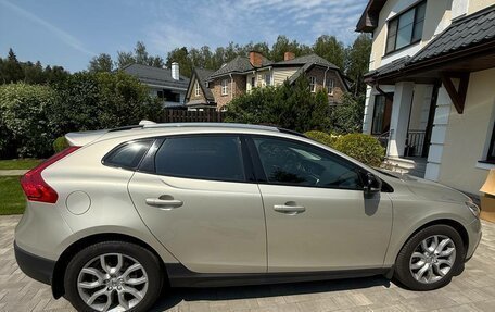 Volvo V40 Cross Country I, 2019 год, 2 200 000 рублей, 26 фотография