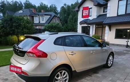 Volvo V40 Cross Country I, 2019 год, 2 200 000 рублей, 17 фотография