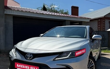 Toyota Camry, 2021 год, 3 089 000 рублей, 6 фотография