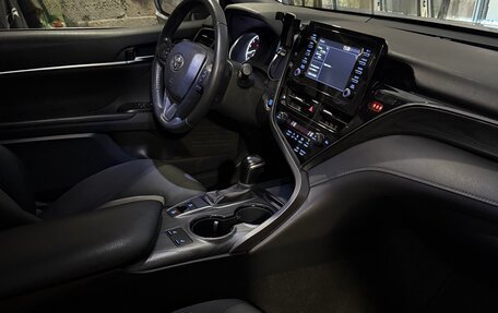 Toyota Camry, 2021 год, 3 089 000 рублей, 21 фотография