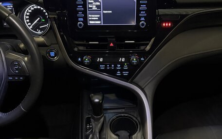 Toyota Camry, 2021 год, 3 089 000 рублей, 33 фотография