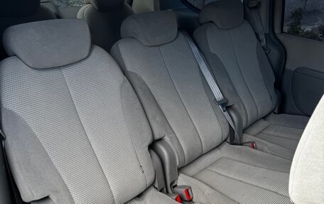 KIA Carnival III, 2006 год, 730 000 рублей, 9 фотография