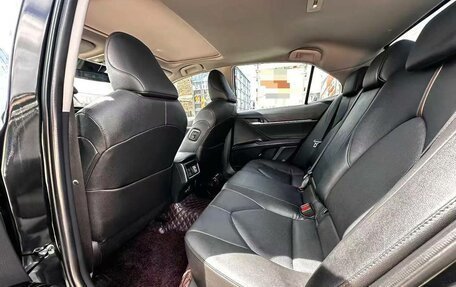 Toyota Camry, 2022 год, 2 550 000 рублей, 3 фотография