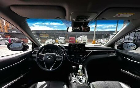 Toyota Camry, 2022 год, 2 550 000 рублей, 8 фотография