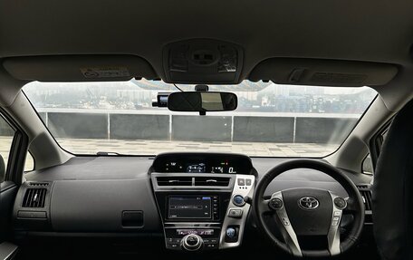 Toyota Prius Alpha I (ZVW40/41), 2015 год, 1 520 000 рублей, 12 фотография