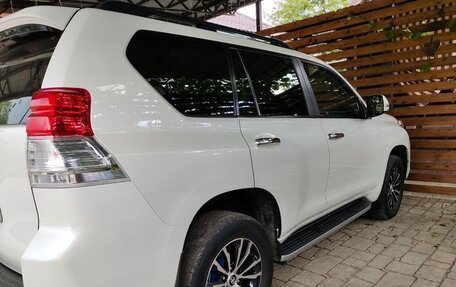 Toyota Land Cruiser Prado 150 рестайлинг 2, 2013 год, 3 499 000 рублей, 3 фотография