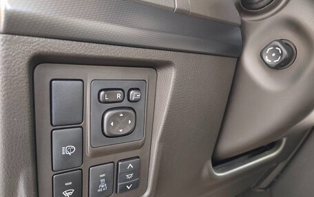 Toyota Land Cruiser Prado 150 рестайлинг 2, 2013 год, 3 499 000 рублей, 10 фотография